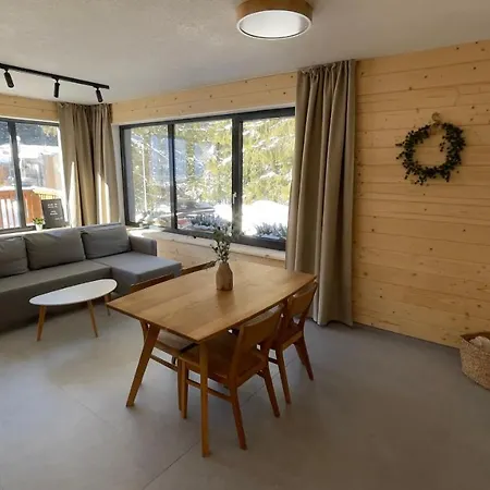 Apartment Yasna