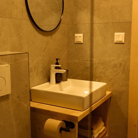 Yasna Apartment