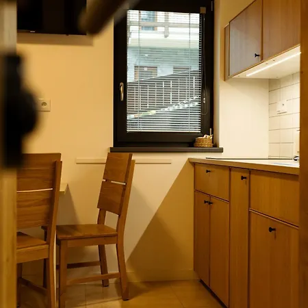 Yasna Apartment